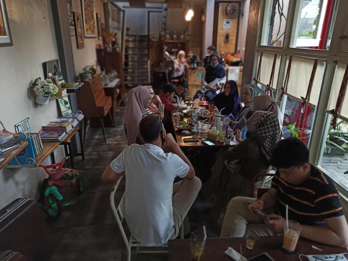 Hotel Roemah 28 Syariah à Medan Extérieur photo