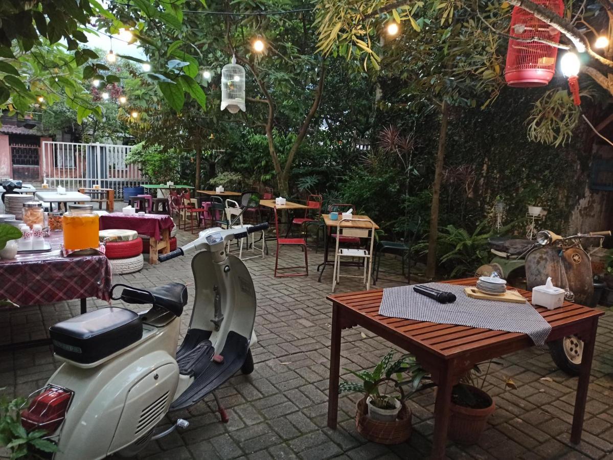 Hotel Roemah 28 Syariah à Medan Extérieur photo