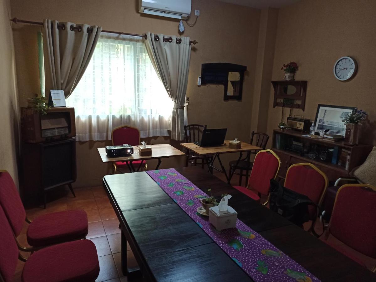 Hotel Roemah 28 Syariah à Medan Extérieur photo
