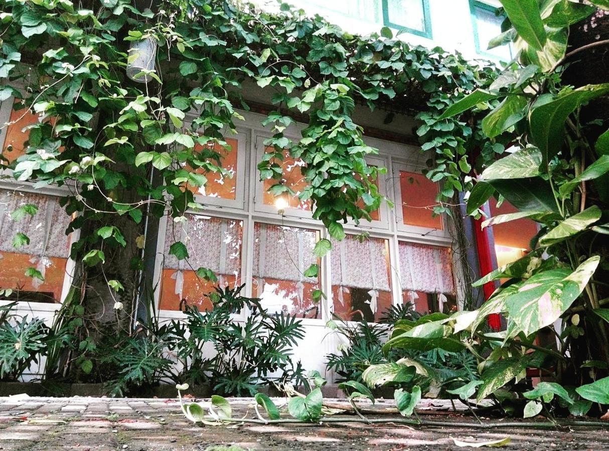 Hotel Roemah 28 Syariah à Medan Extérieur photo