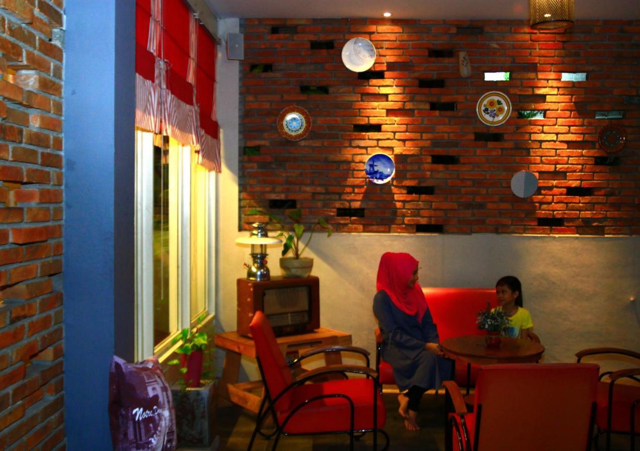 Hotel Roemah 28 Syariah à Medan Extérieur photo