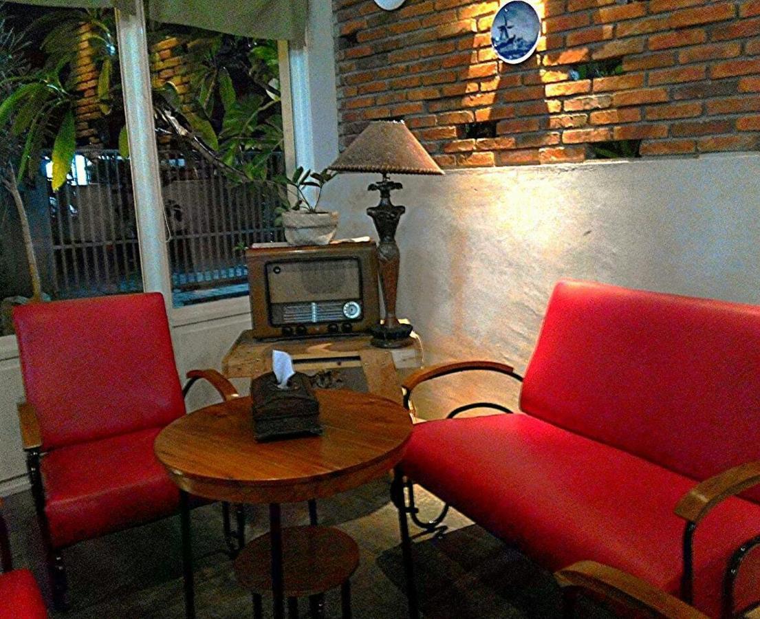 Hotel Roemah 28 Syariah à Medan Extérieur photo