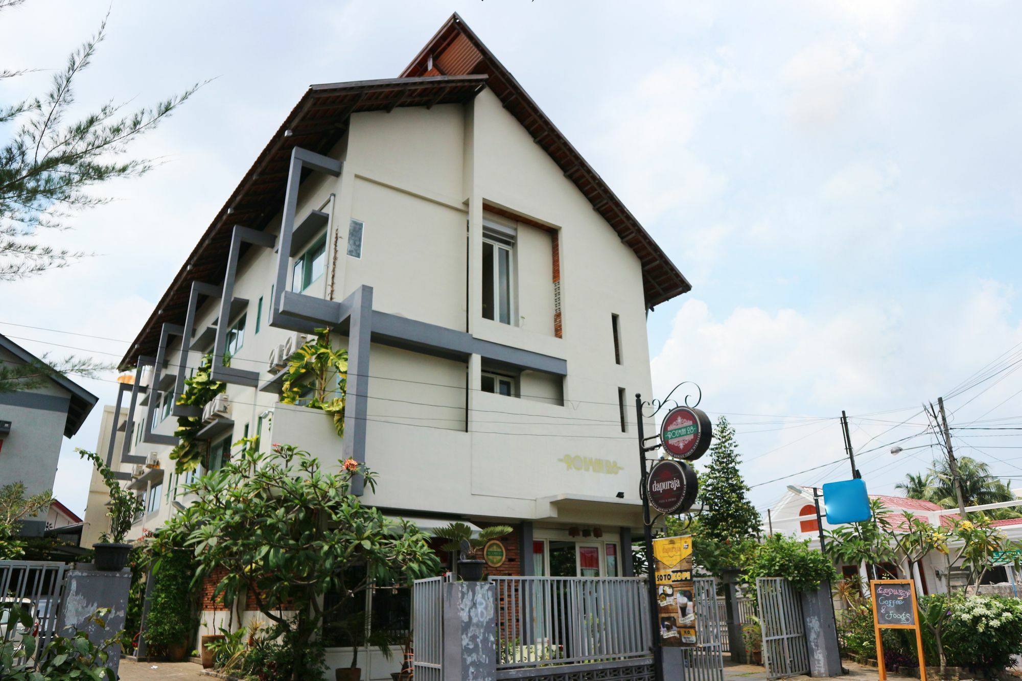 Hotel Roemah 28 Syariah à Medan Extérieur photo